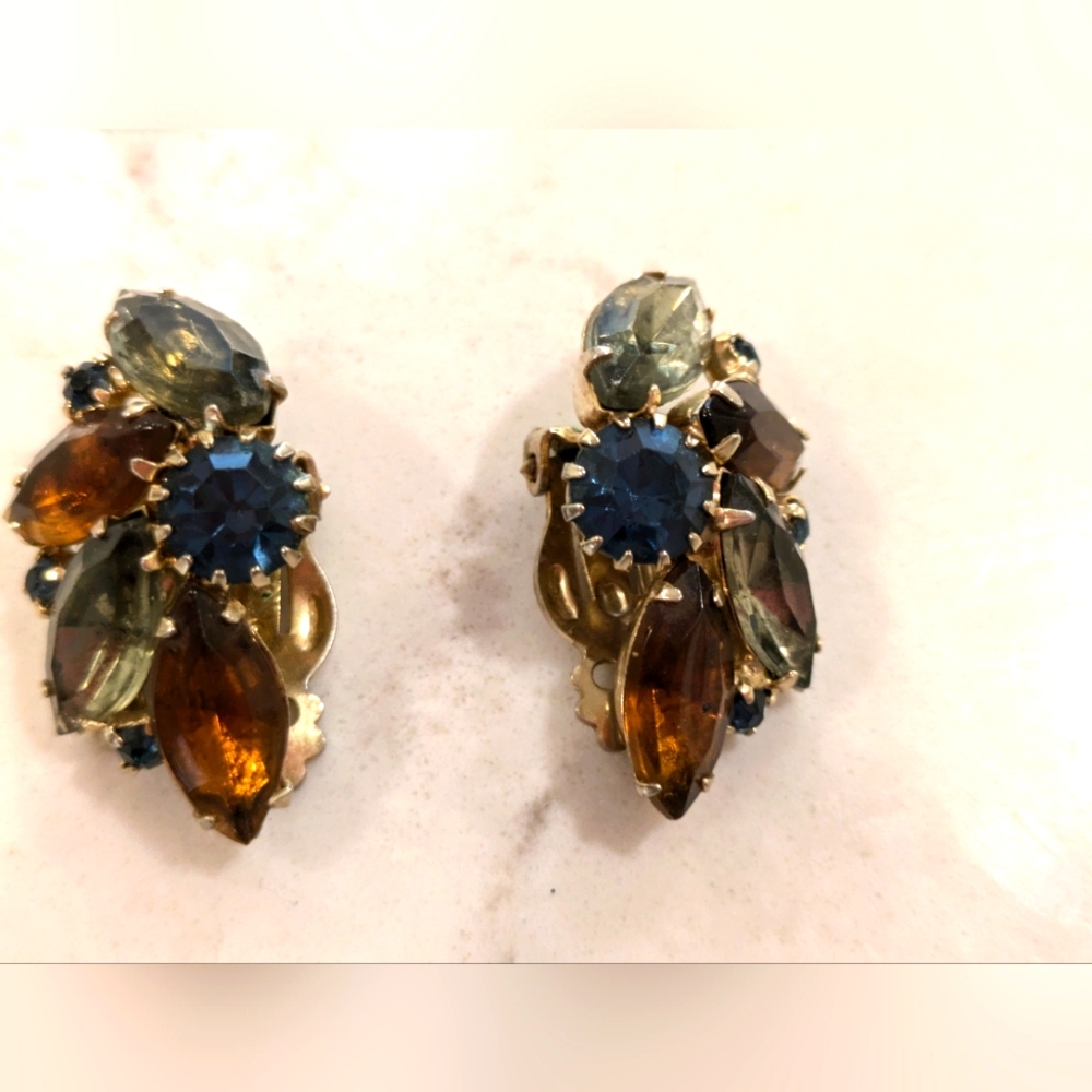 B#2:Jewelry Clip on Earrings 1940's